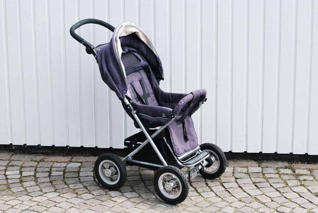How to choose a baby stroller